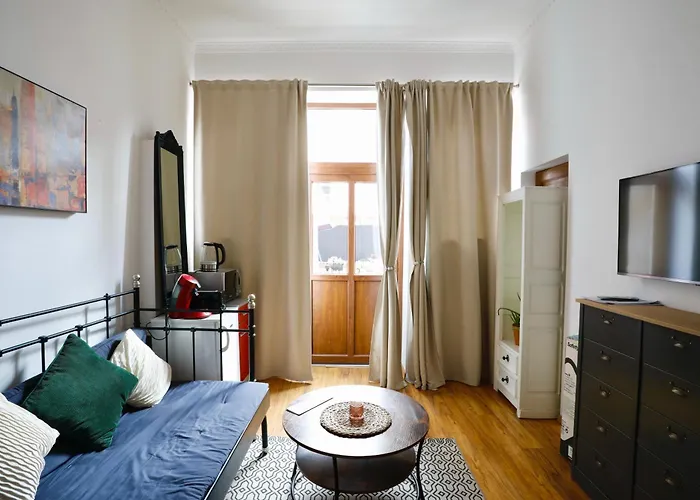 Kronberg Apartment *